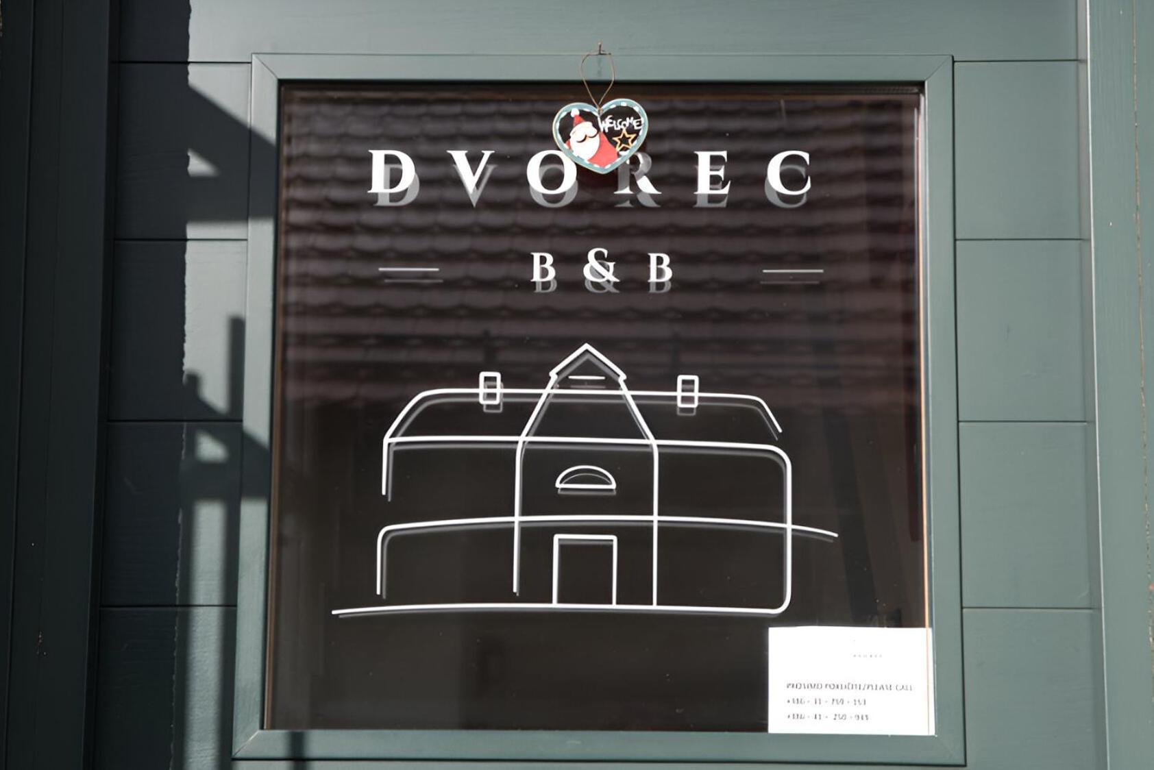 Bed & Breakfast Dvorec Petrovče Exteriör bild